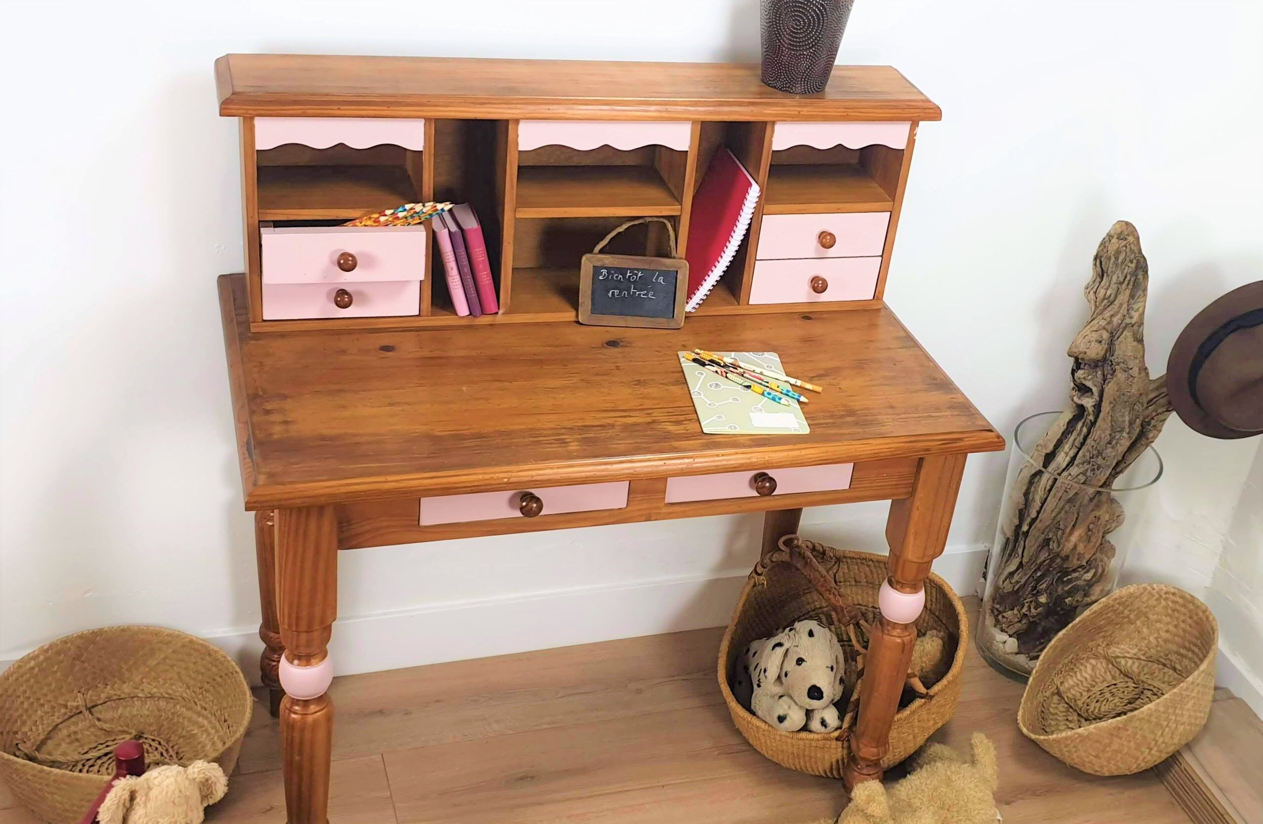Pine desk
