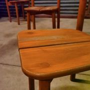 Lot de 3 chaises et 2 tabourets