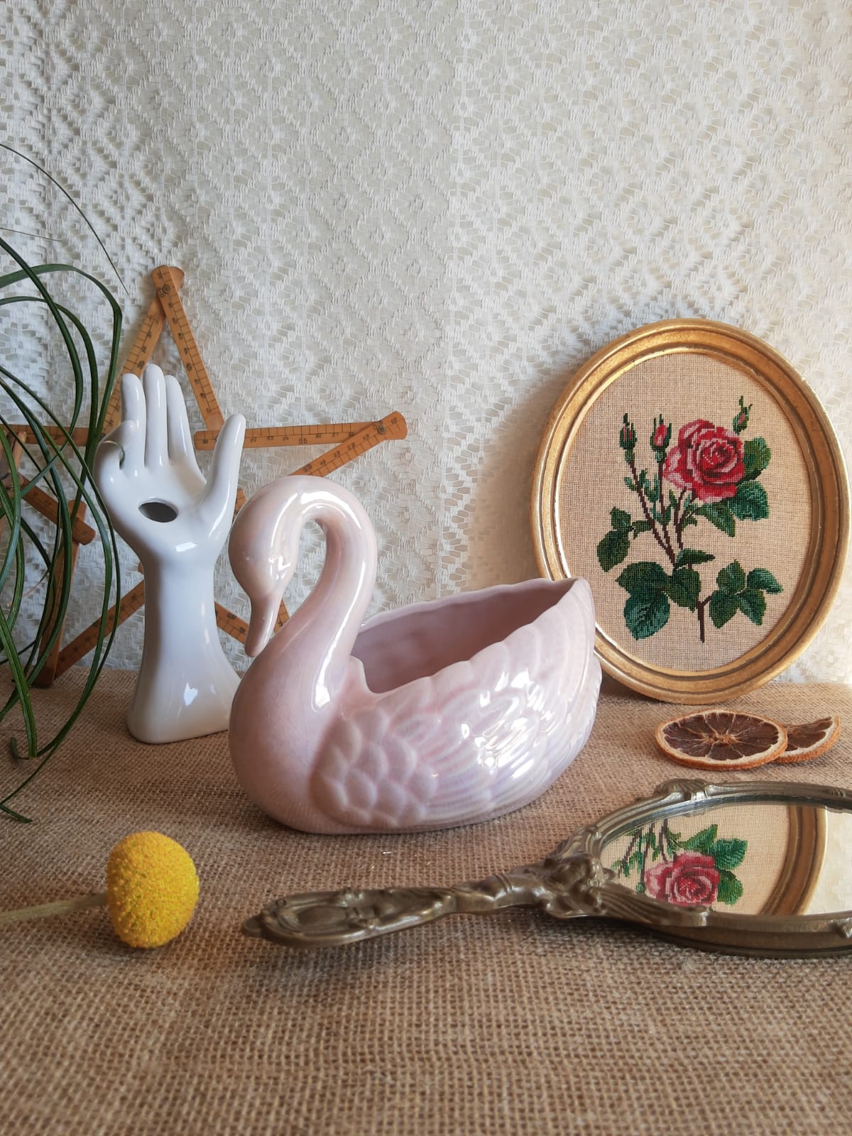 Sia Vintage Pink Pearl Swan Shaped Planter