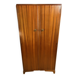 Armoire en teck rétro