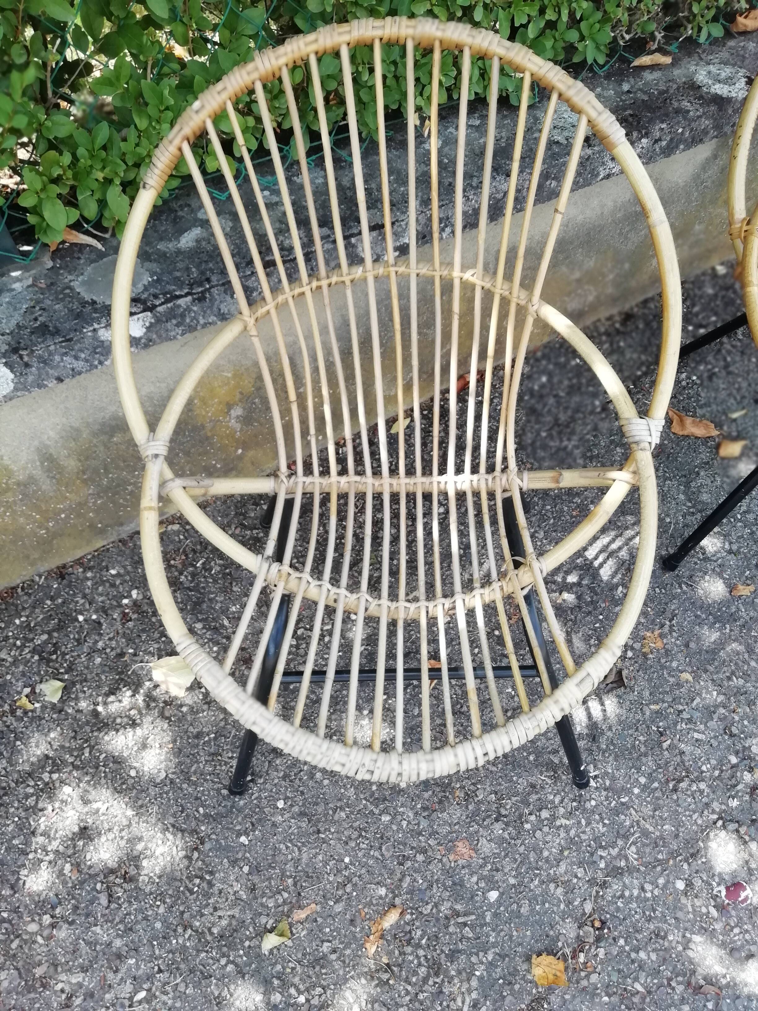 2 Rattan shell armchairs and metal legs