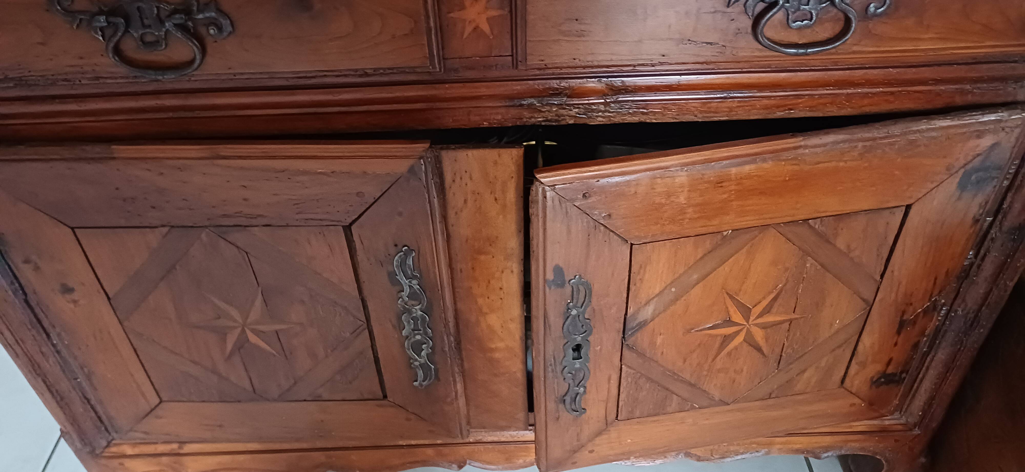 Antique sideboard 1785