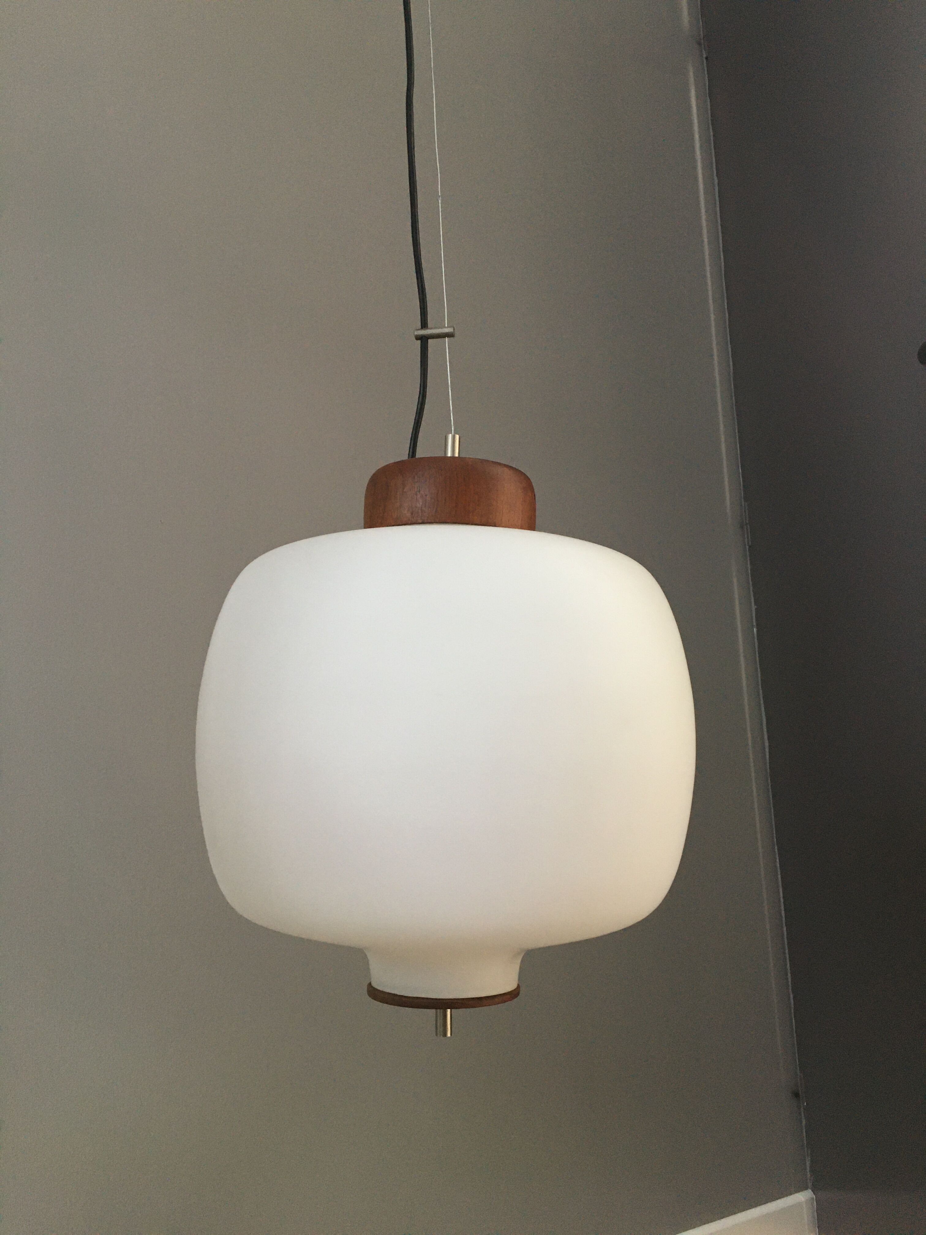 Suspension Reggiani opaline and teak