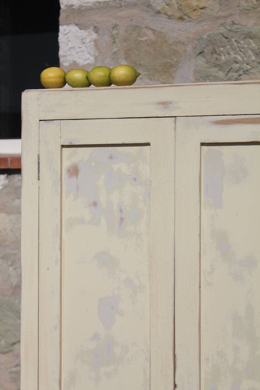 Small Parisian wardrobe