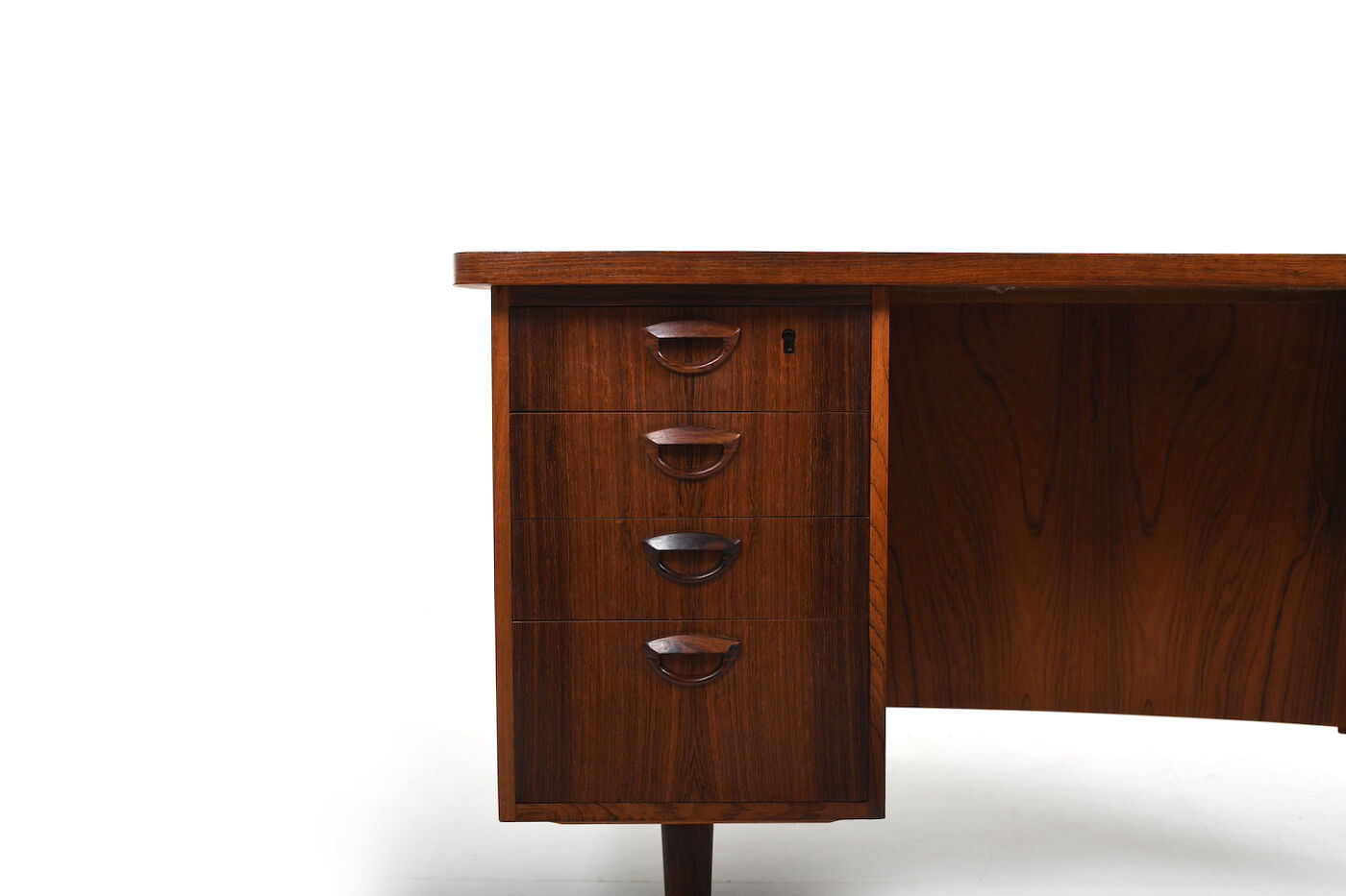 Fine Danish Kidney Desk Model 54 by Feldballes Møbelfabrik 1950s