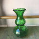 Vase en verre vert