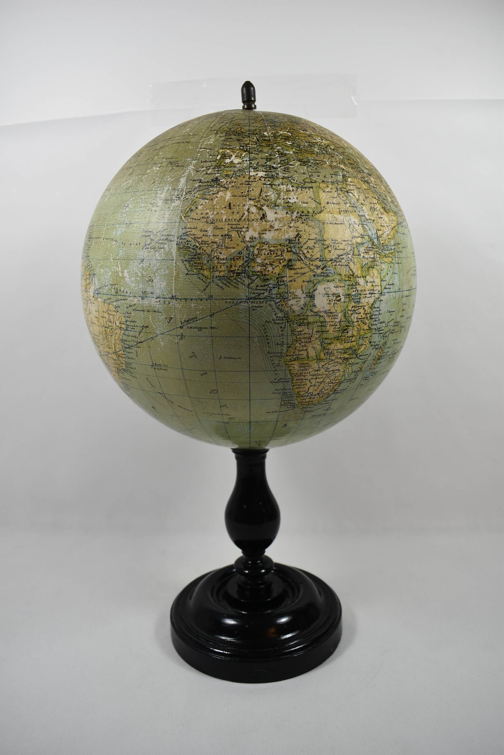 Glob metrique e bertaud publisher g thomas sucr paris 1900/1918