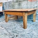 Coffee farmhouse table