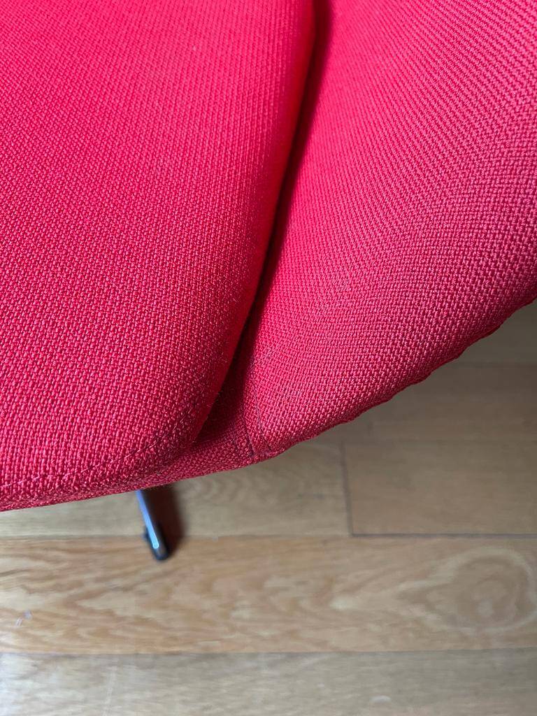 Egg by Arne Jacobsen