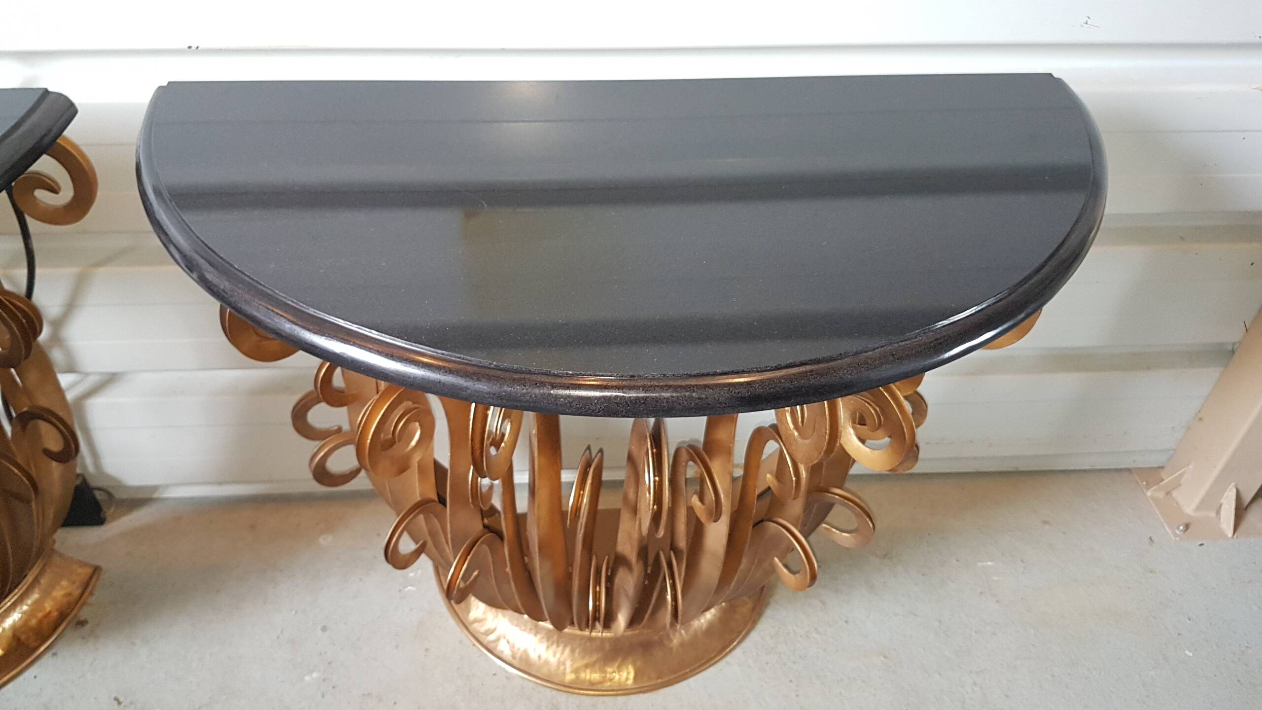 Paire de console aux fougeres