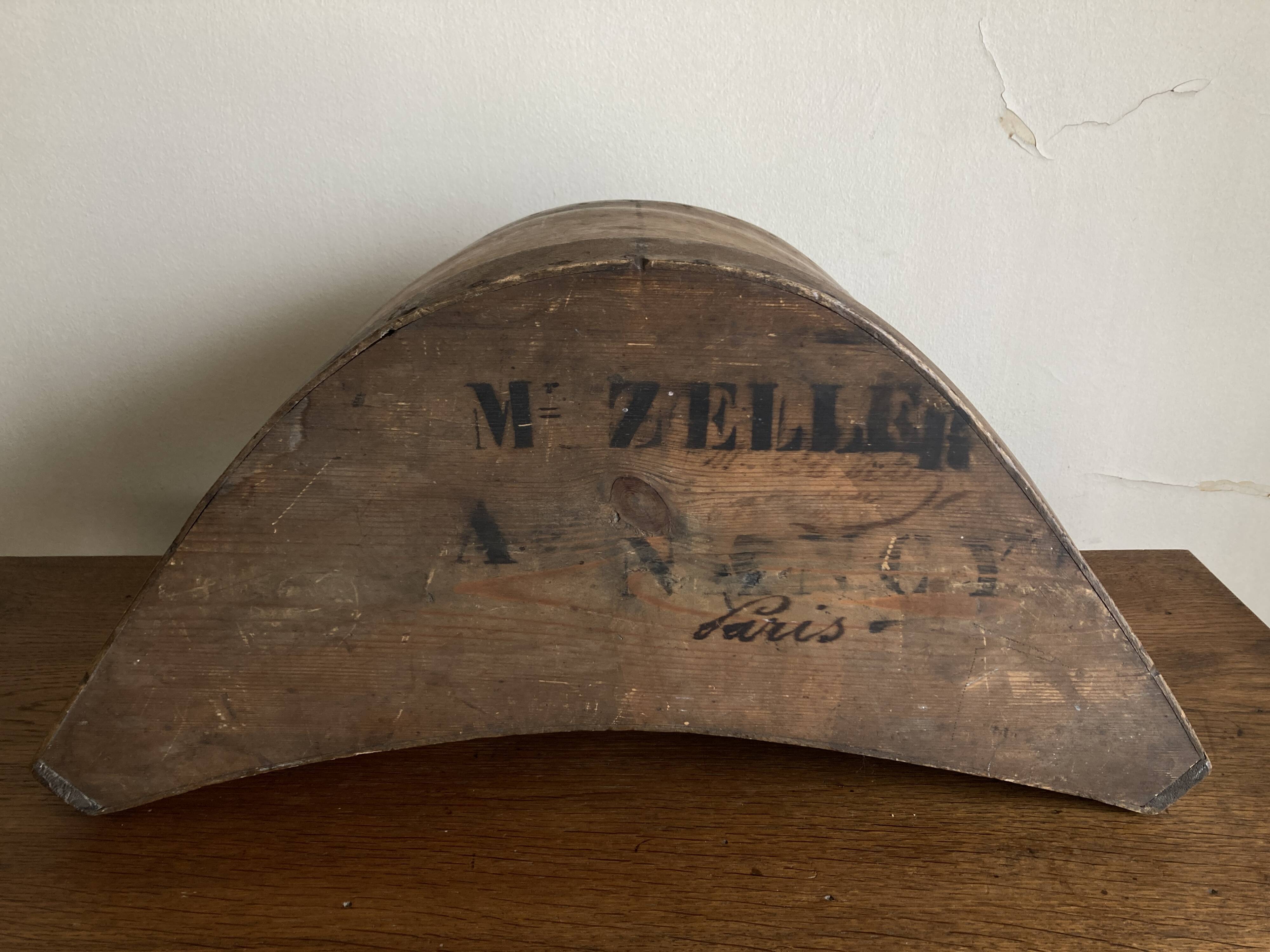 Boite neo classique en bois courbé 19e 1860