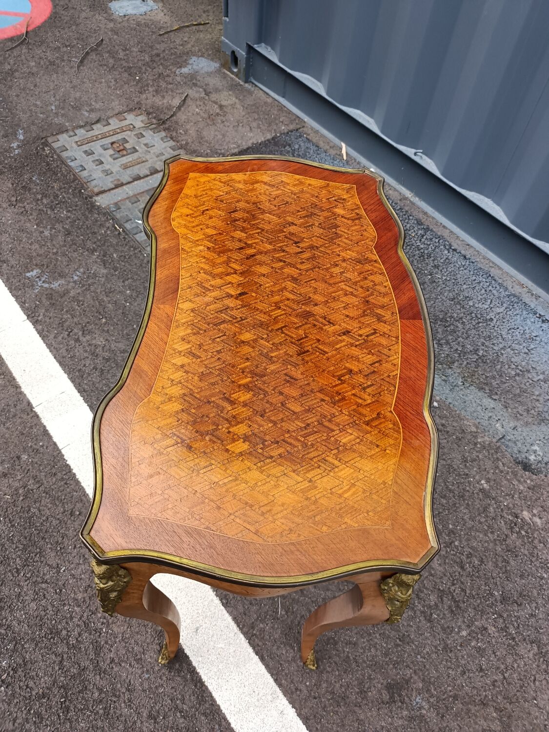 Table marqueterie ancienne style Louis XV