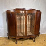 Late Victorian / Early Edwardian Display Cabinet (1880–1900)  A truly charm