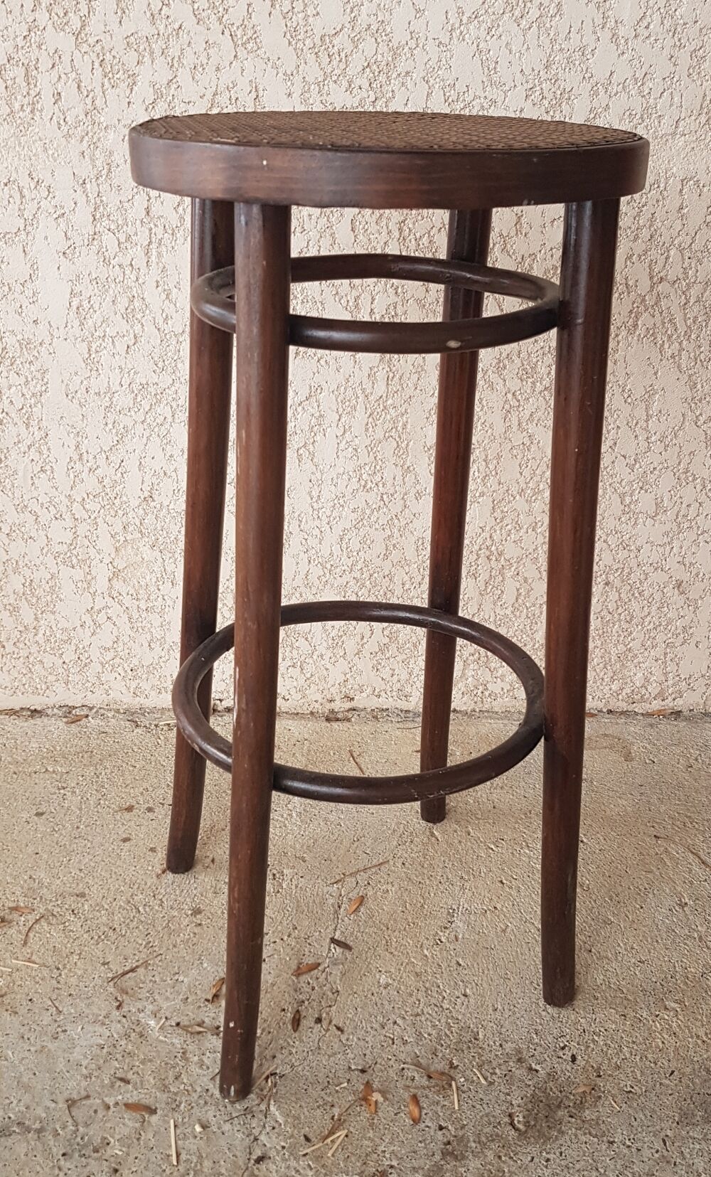 Top bar stool