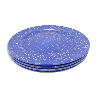 Blue plates