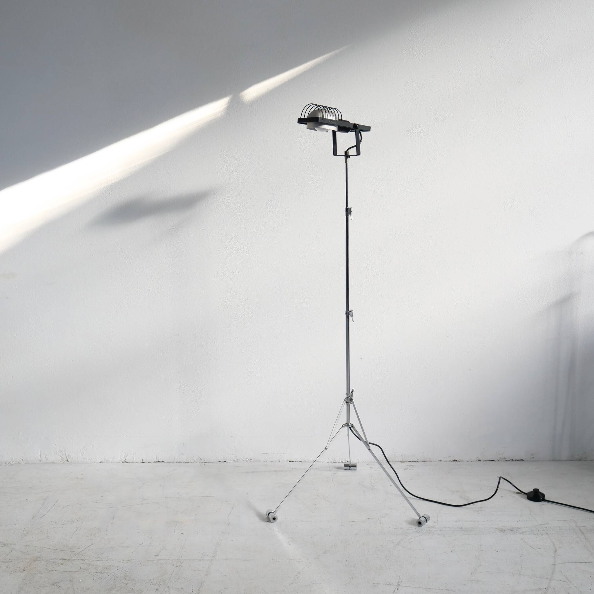 Sintesi floor lamp by Ernesto Gismondi for Artemide, 1973