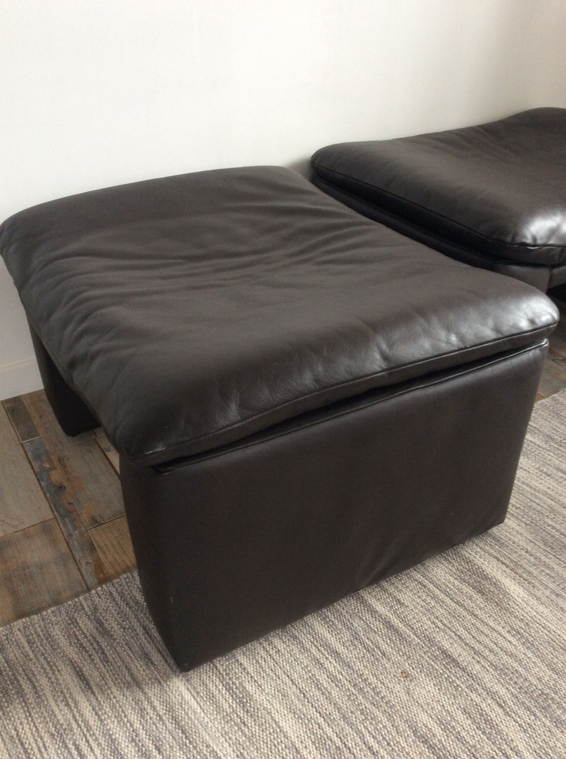 Pouf ottoman Jori en cuir des années 70-80