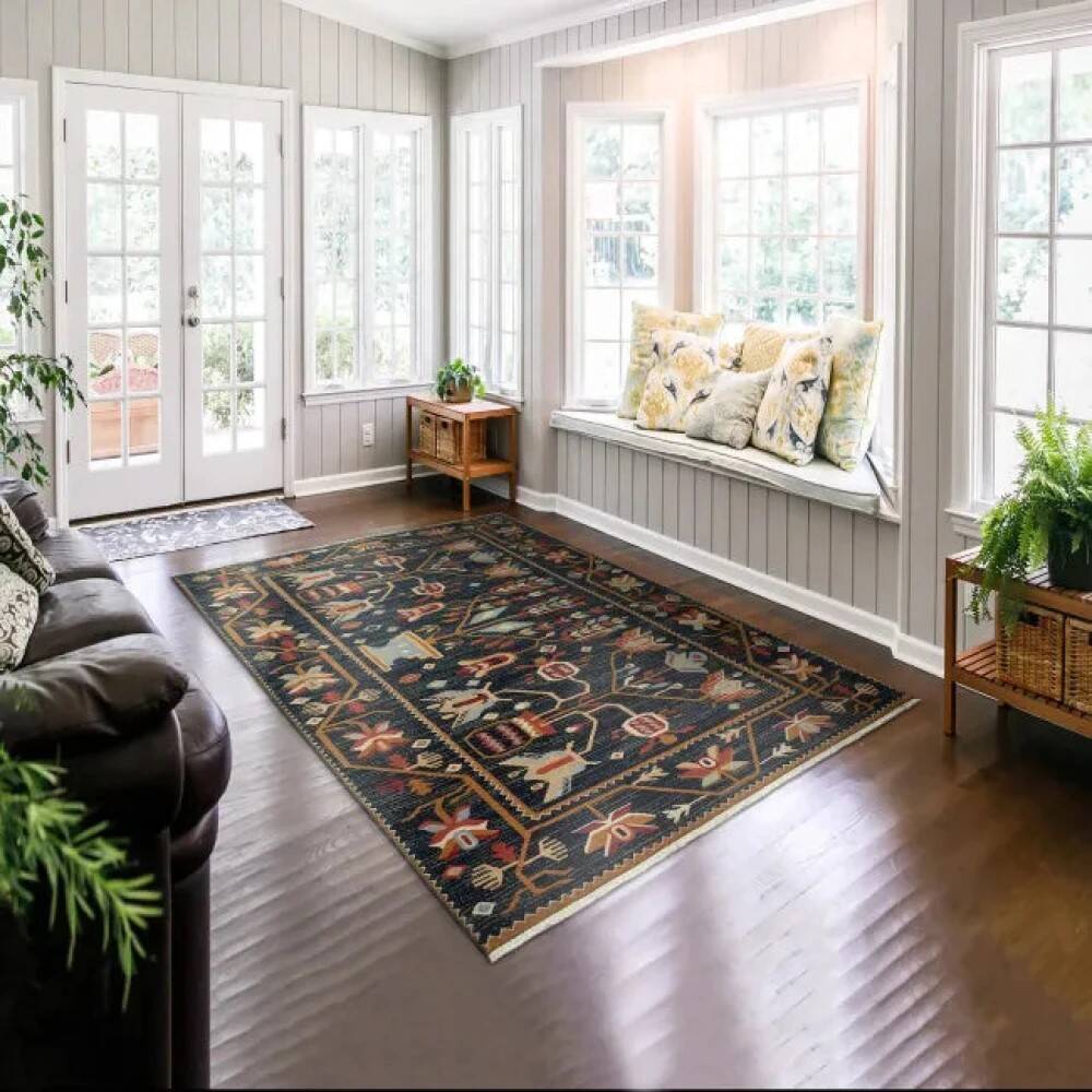 Black floral Persian rug - Wool