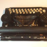 Typewriter Underwood portable Elliott - Fisher 3 Bank