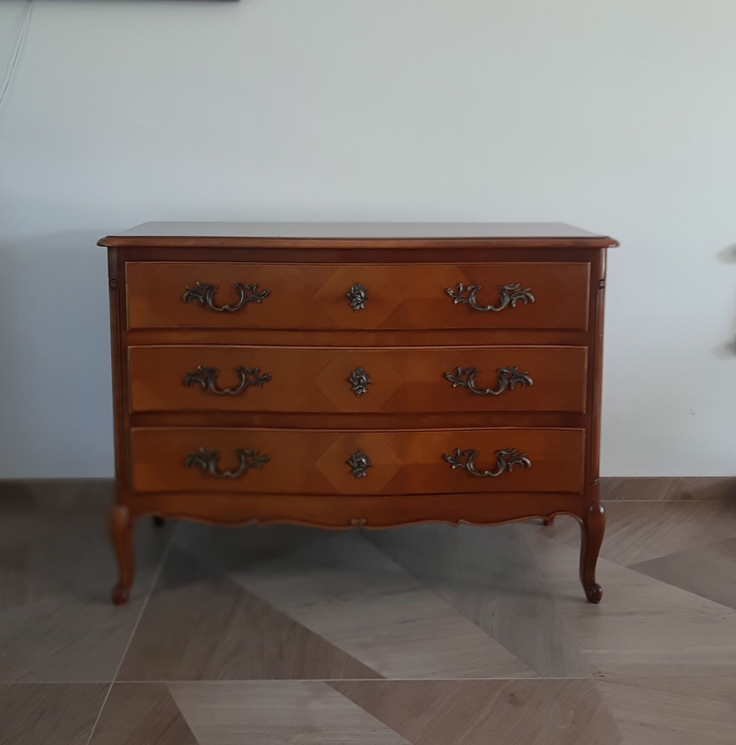 Commode 3 tiroirs style XVI avec 1 serrure