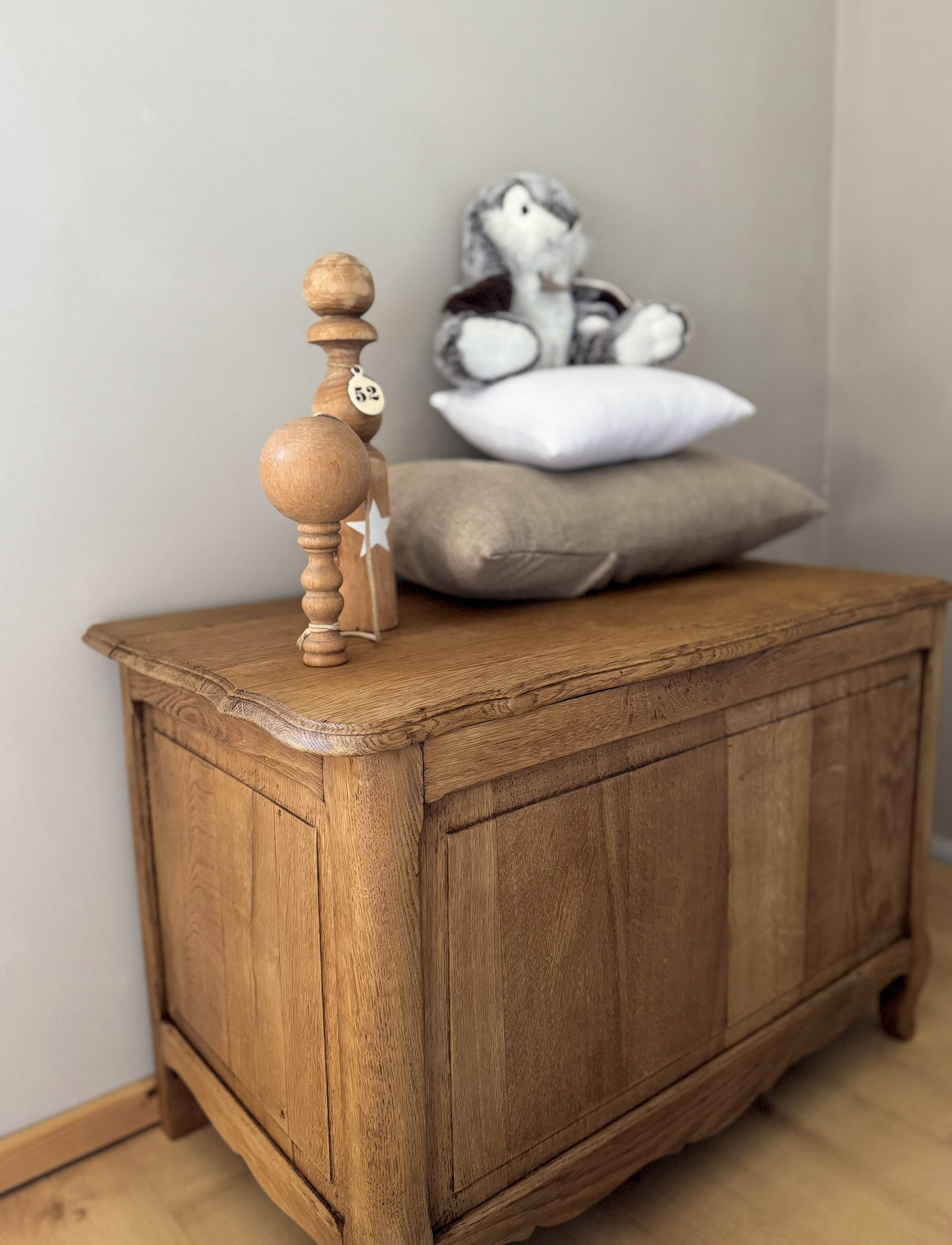 Toy chest