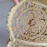 Lace suspension