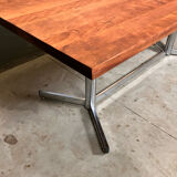 Table de salle à manger vintage chromée en merisier massif de style industriel