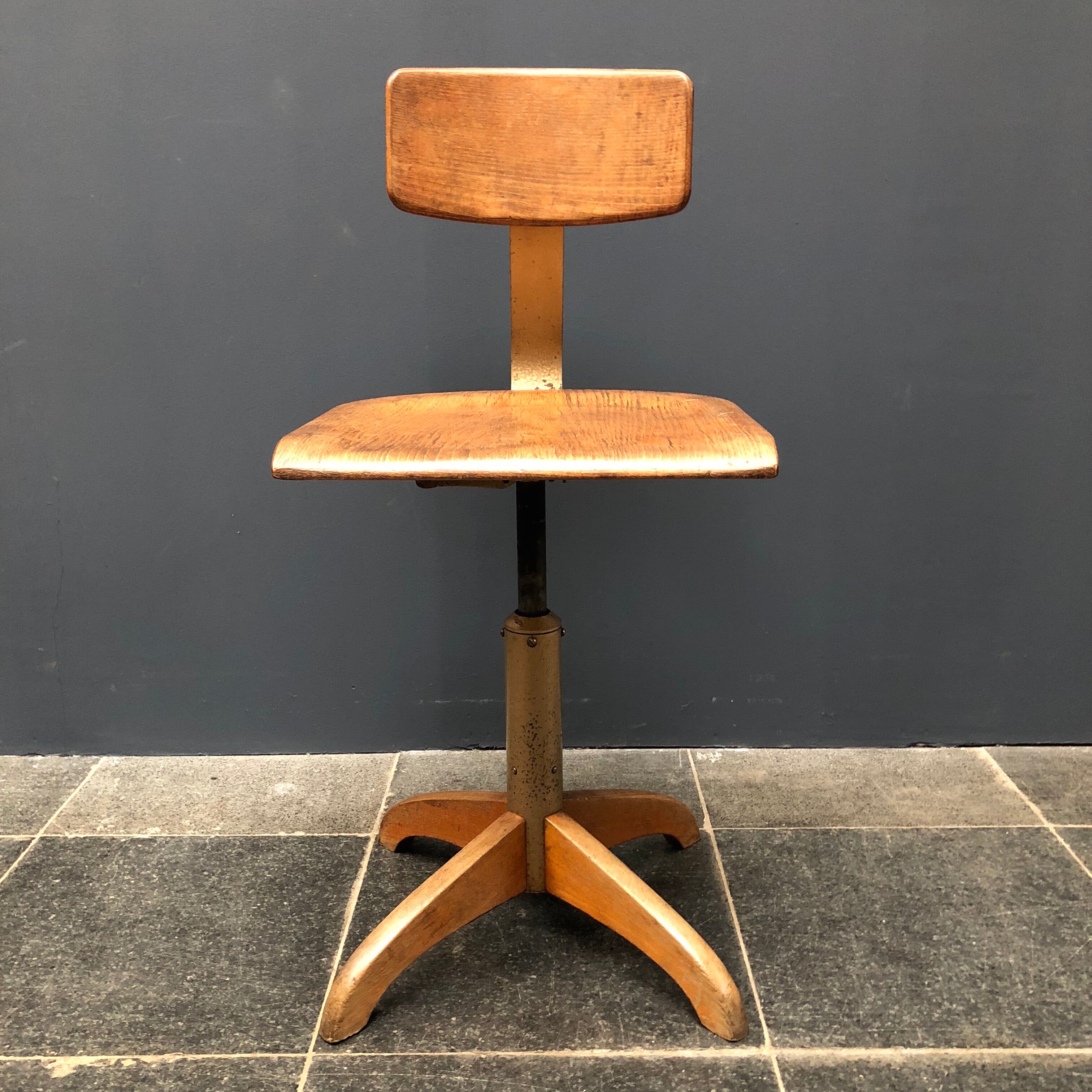 Old Ama Elastik atelier chair from the 1940