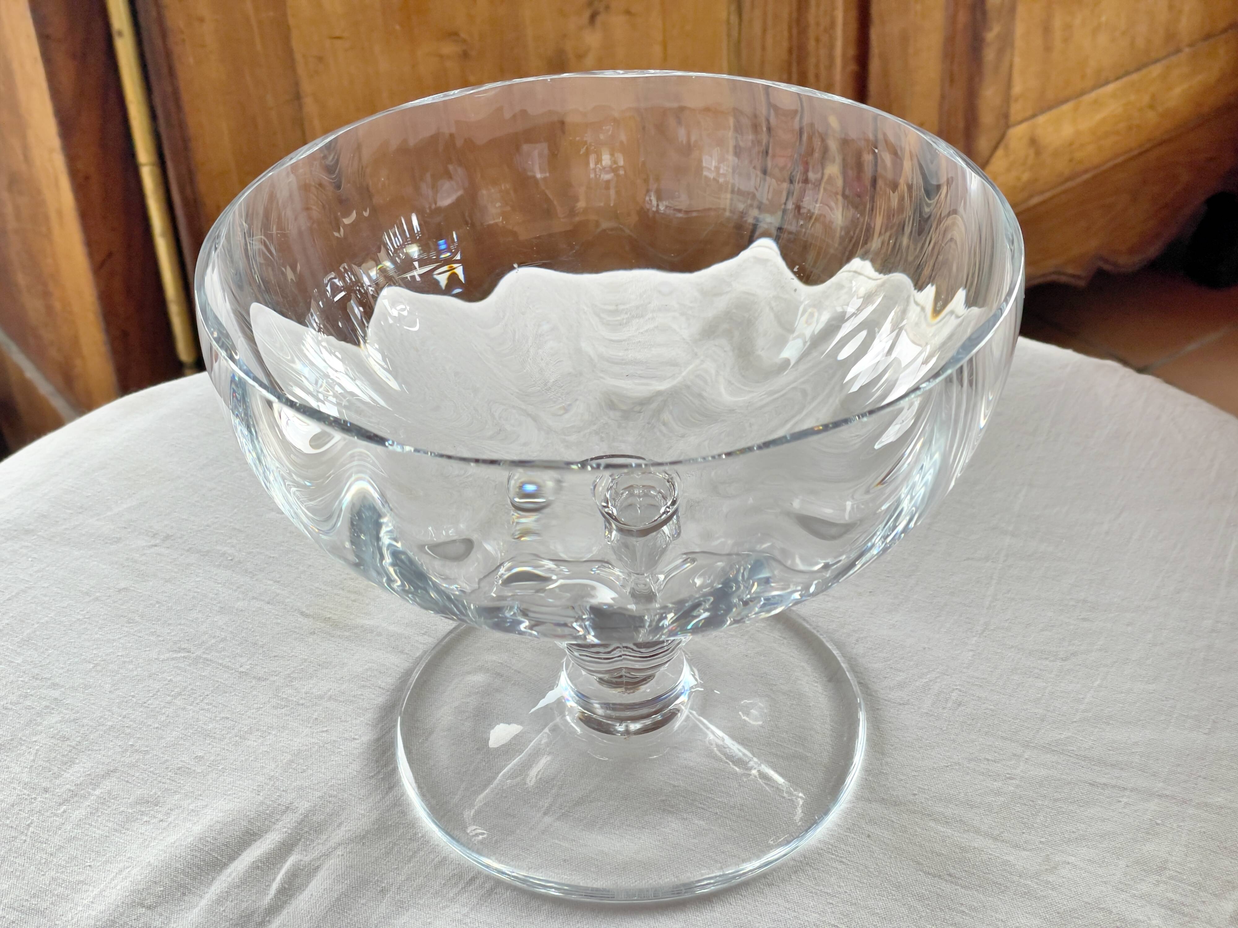 large fruit bowl on a pedestal in Sèvres crystal from the 1950s