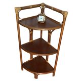 Paire d’étagères d’angle en rotin vintage