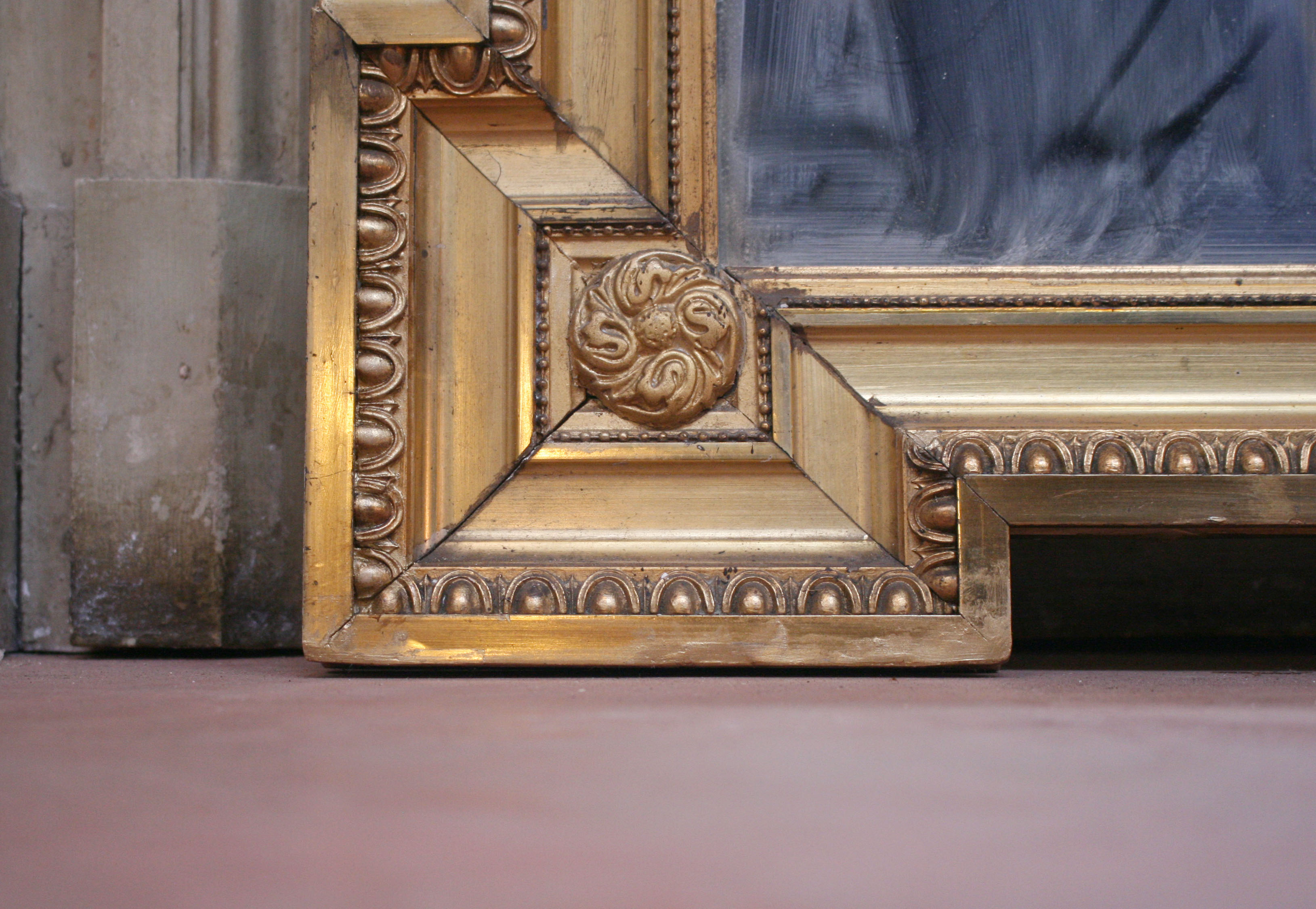 Miroir doré style Louis XVI