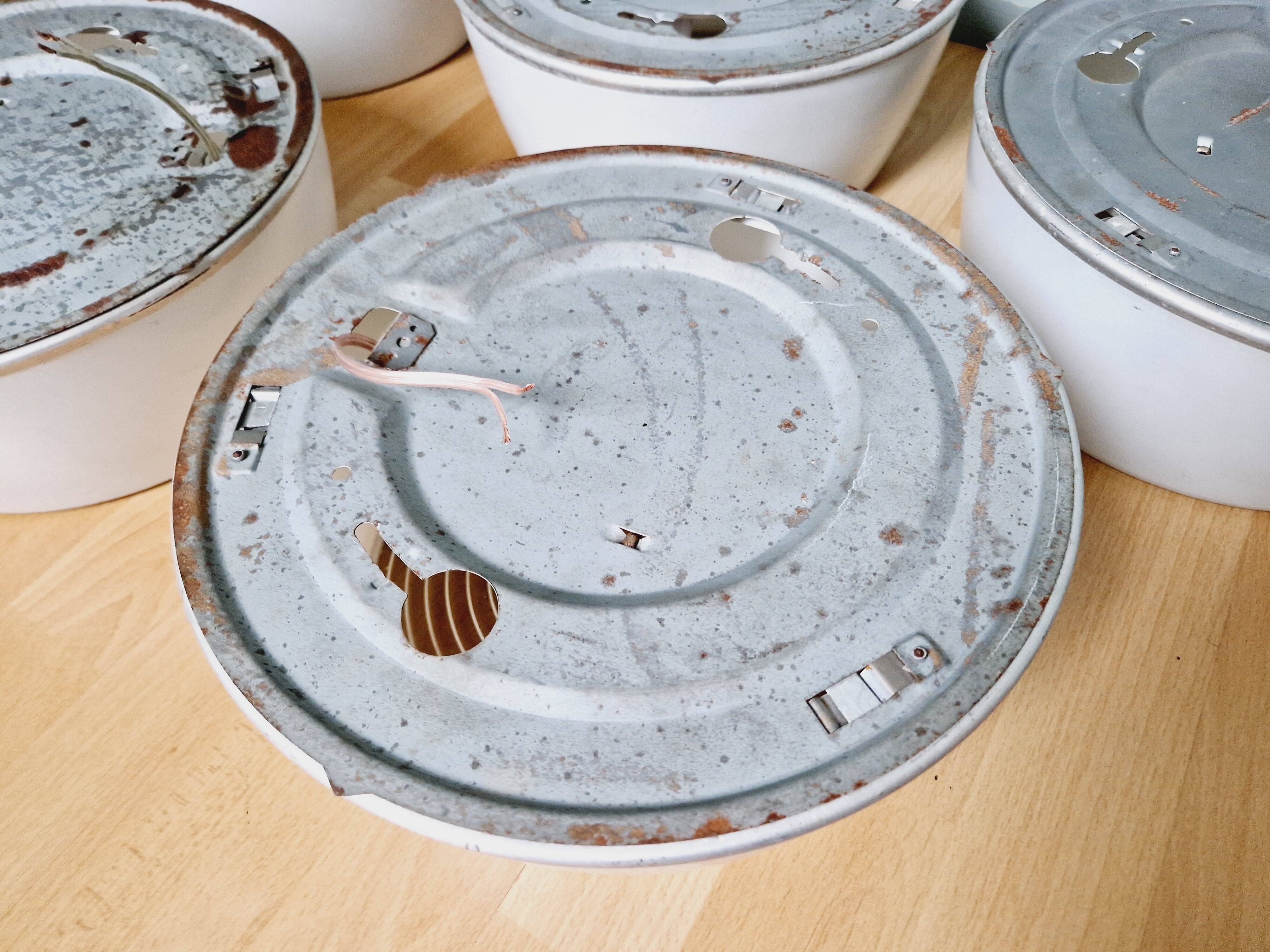 Plafonnier industriel Holophane en verre opaline blanc et transparent (7 disponibles)