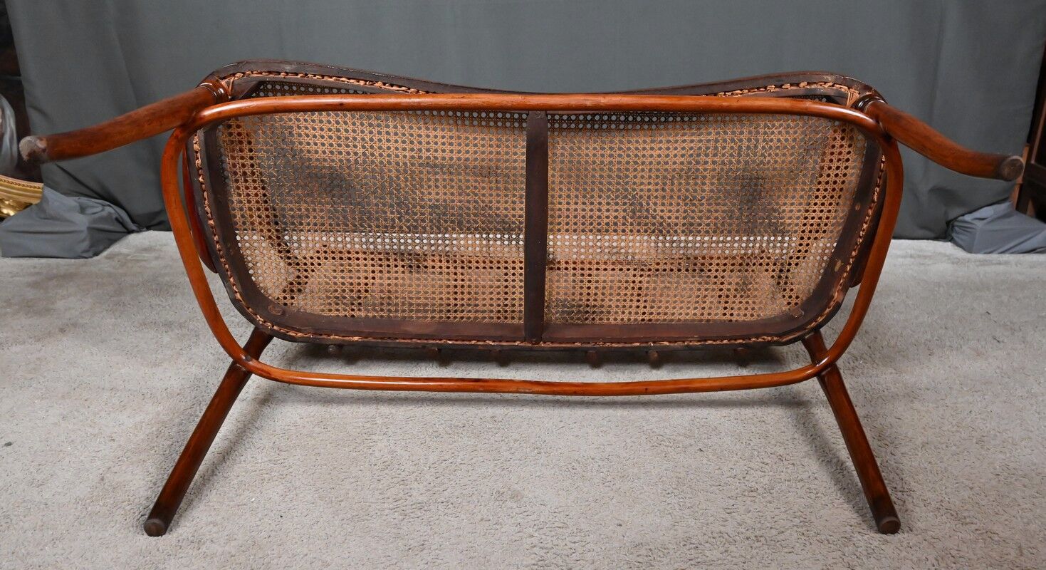 Curved beech bench, stamped J&J Kohn – Early 20th century