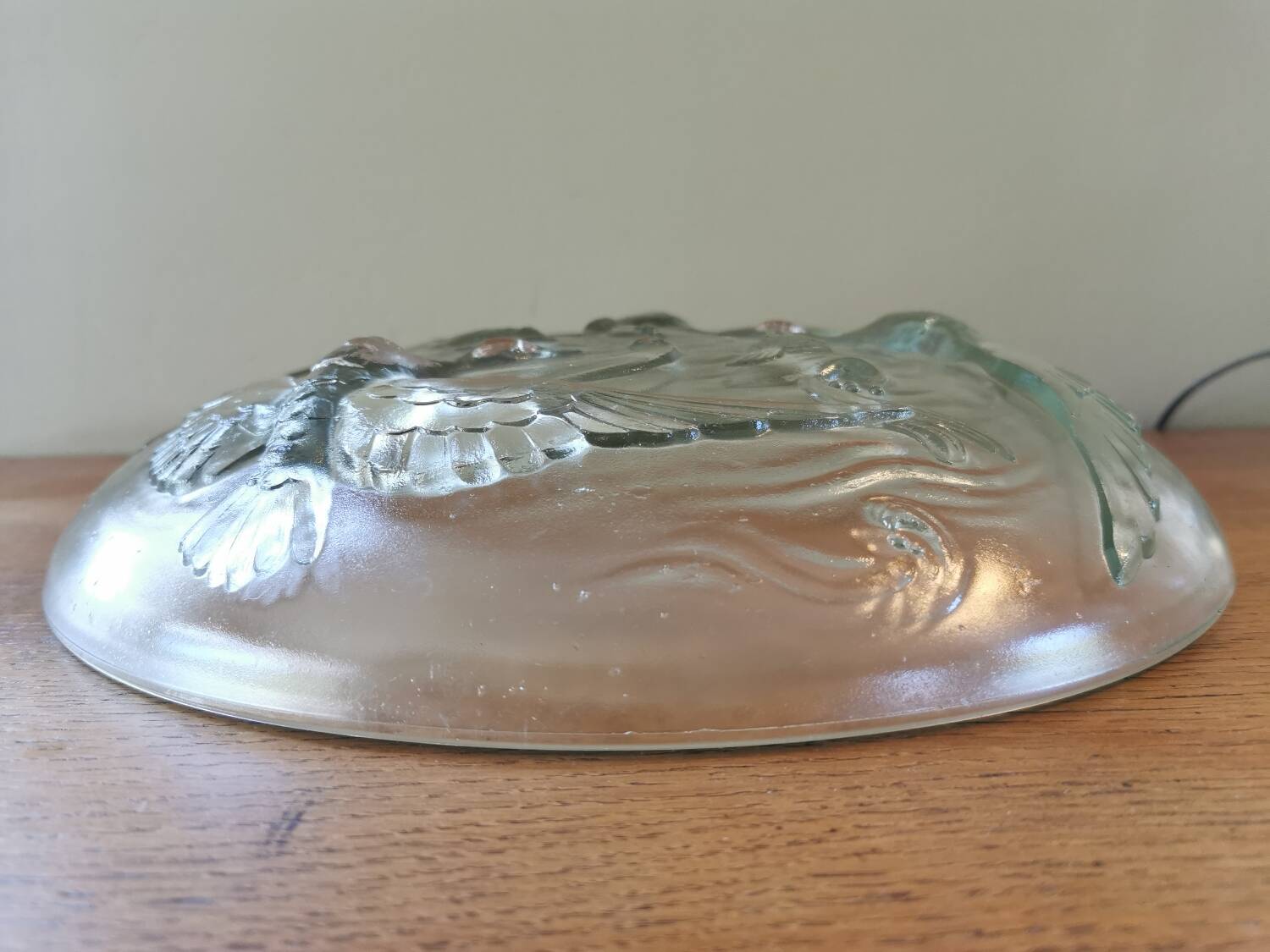 Art deco cup in pressed glass paste