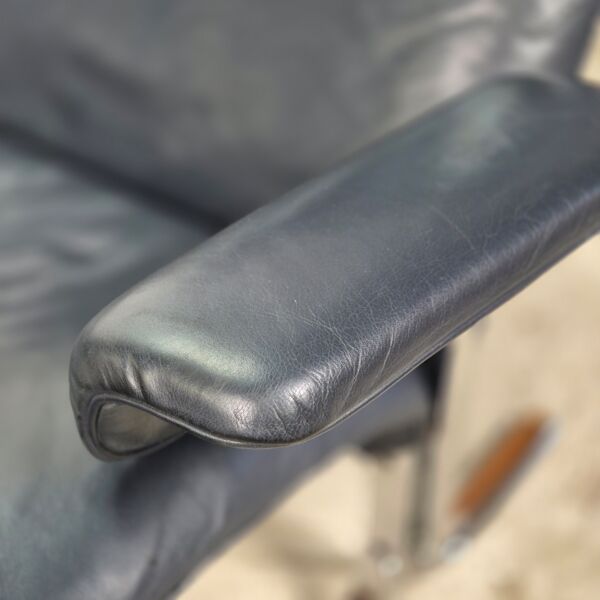 Fixez le prix ! Fauteuils lounge De Sede DS-2030 2x + ottoman, vintage.