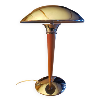 Titan liner lamp