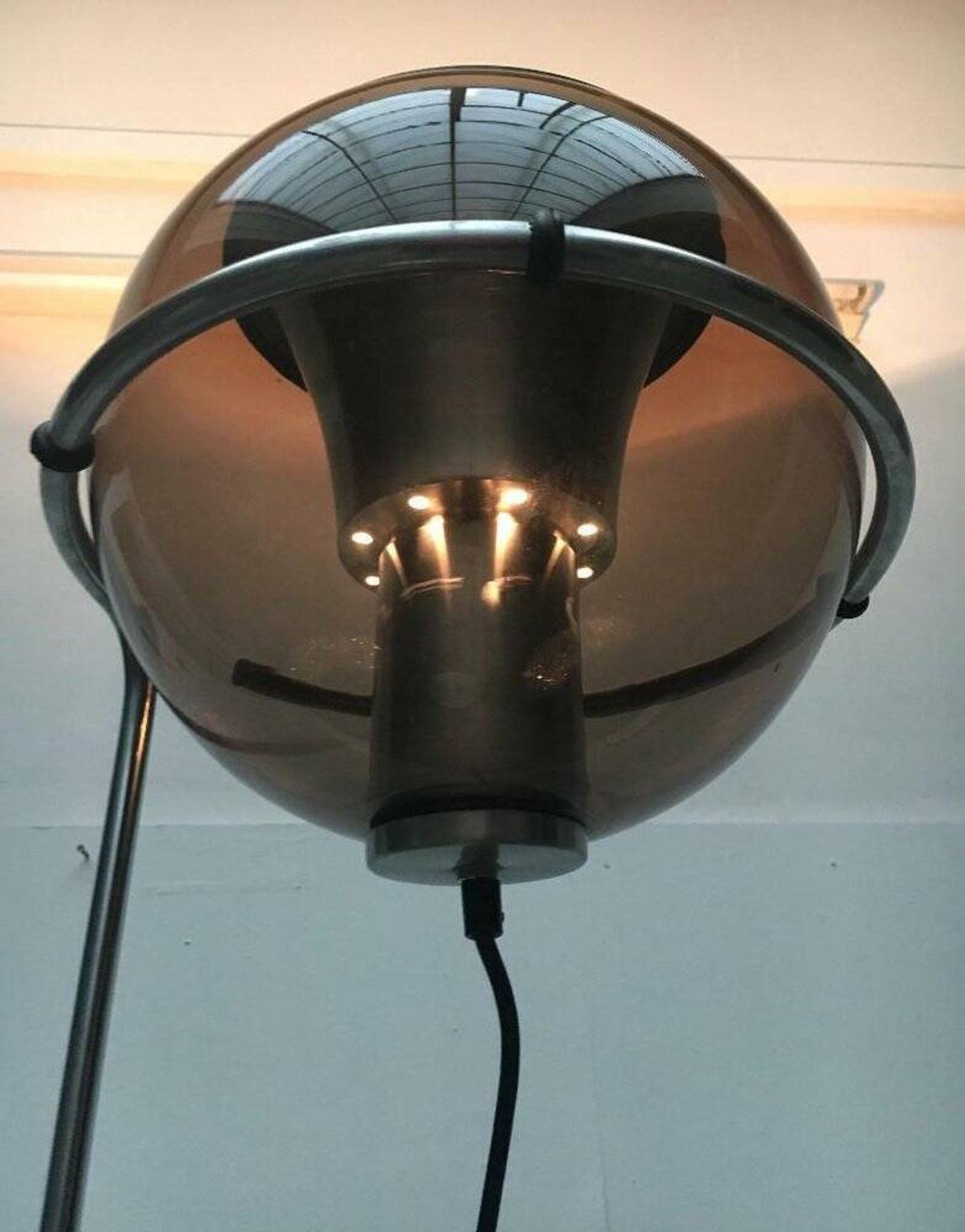 Lampe sur pied boule de l'espace moyen siècle néerlandais de Gepo, années 1960