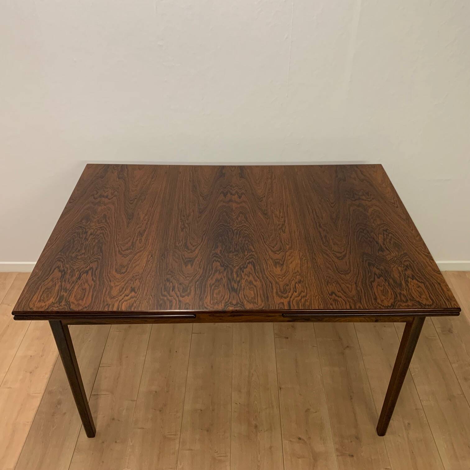 Extendable dining table in rosewood, Denmark, 1960.