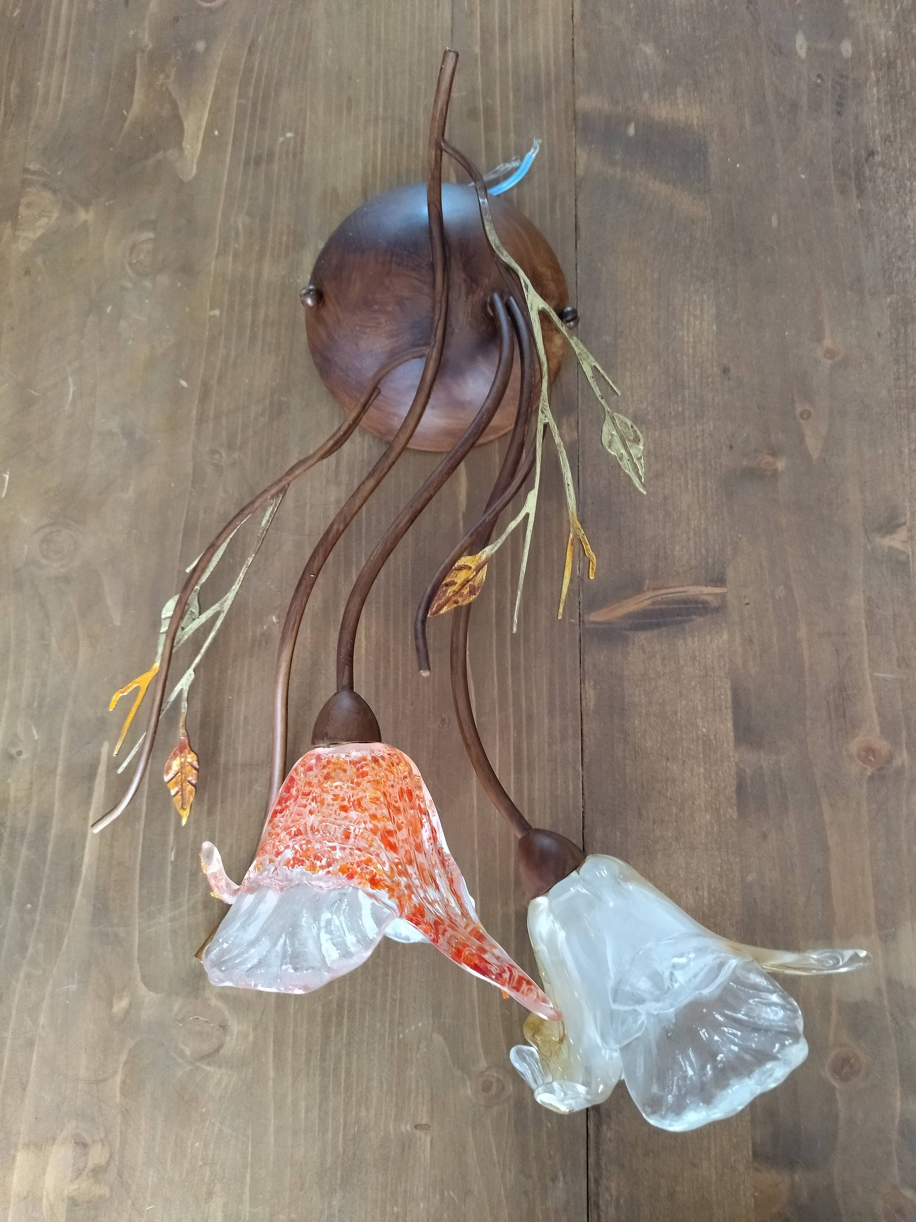 Applique italienne IDL en forme d'Iris en verre soufflé