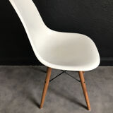 Set of 4 DSW Chairs by Charles and Ray Eames for Herman Miller