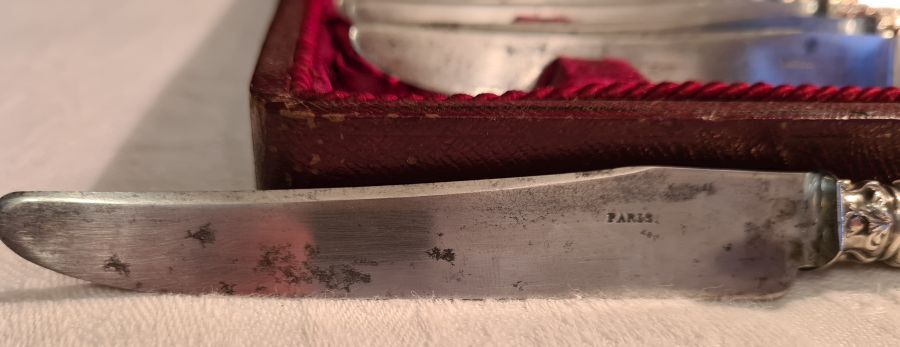 Box of 12 dessert knives