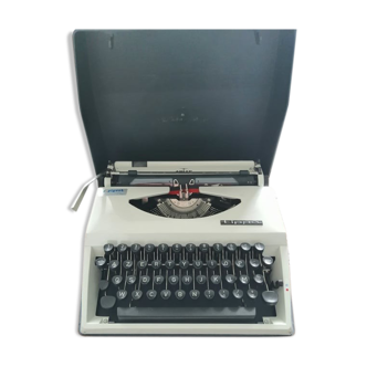 Alder Tippa typewriter