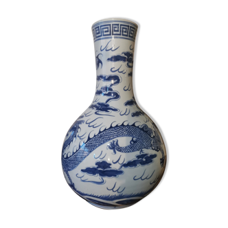 Vase chinois dragon