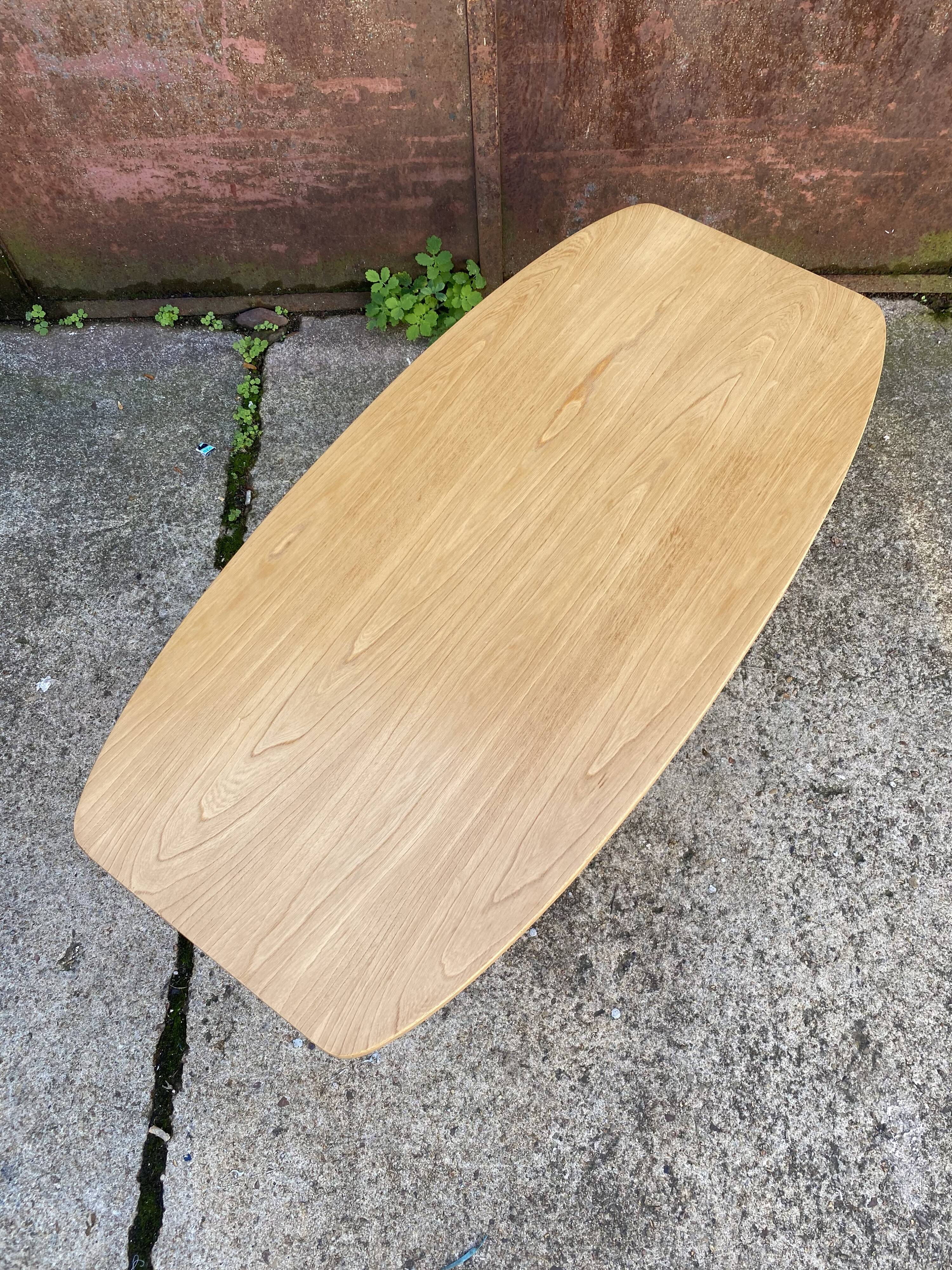 Table basse scandinave ancienne