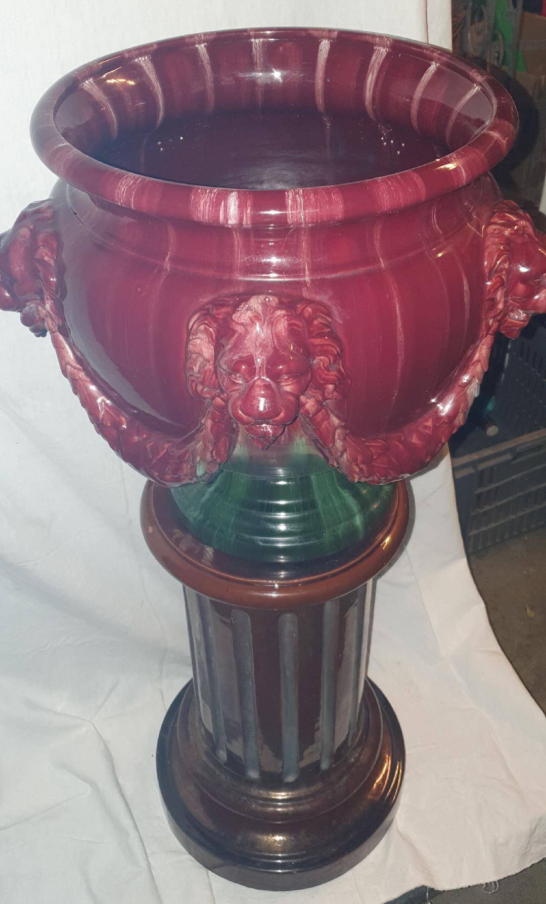 CLEMENT POT ON COLUMN CLEMENT MASSIER