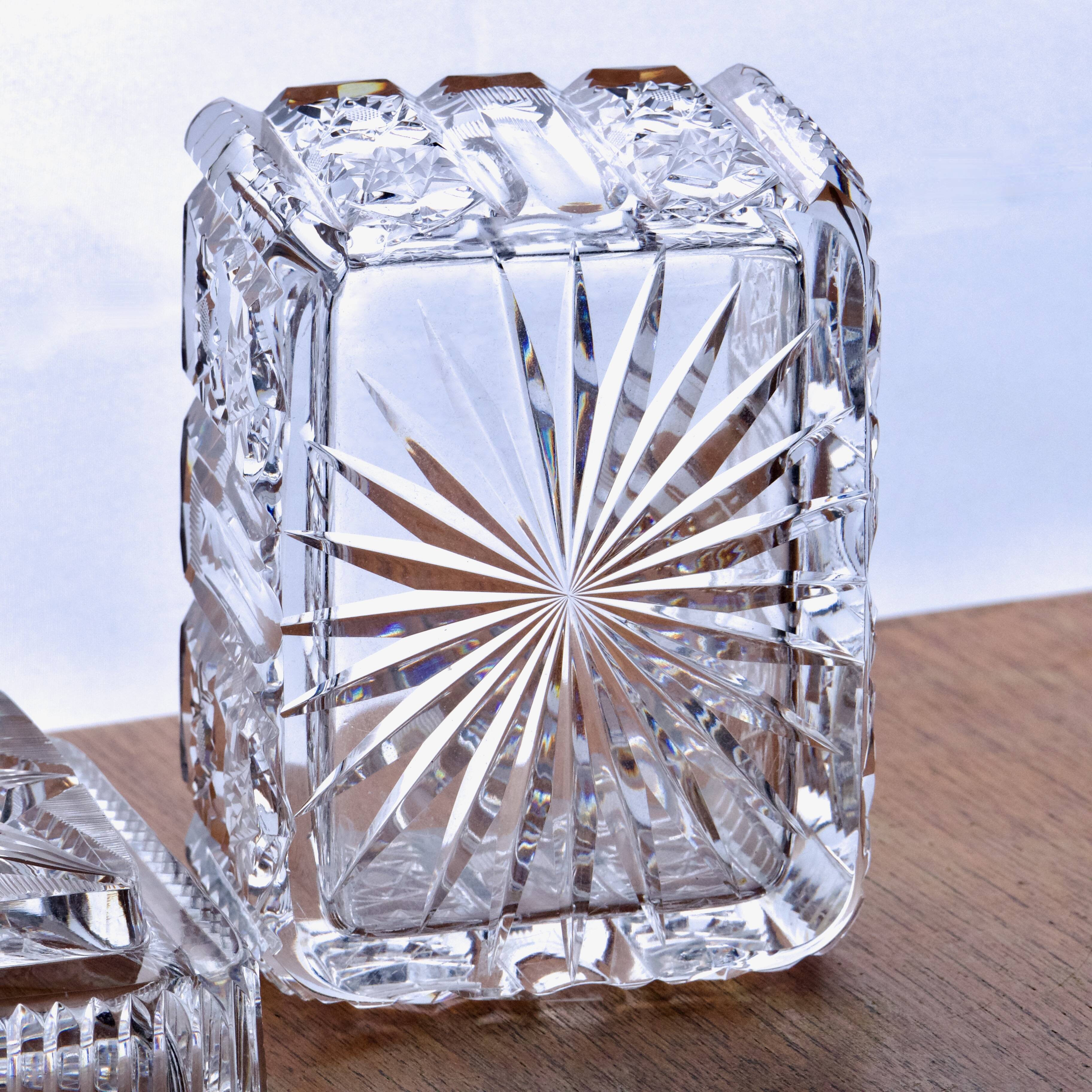 Antique 19th-century crystal snuffbox