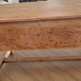 Bureau ancien et charmant en bois