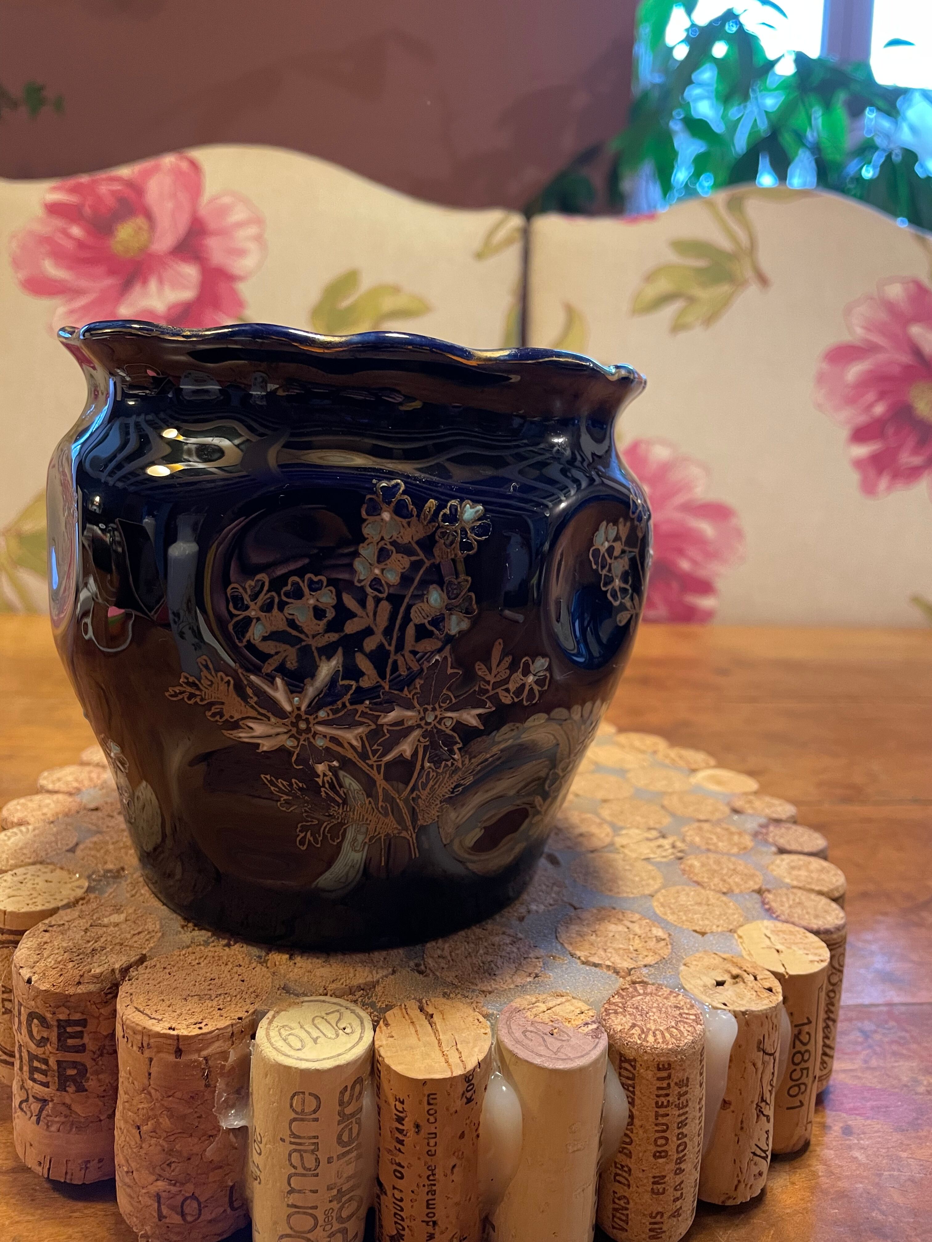 Enamelled ceramic pot cover, deep blue