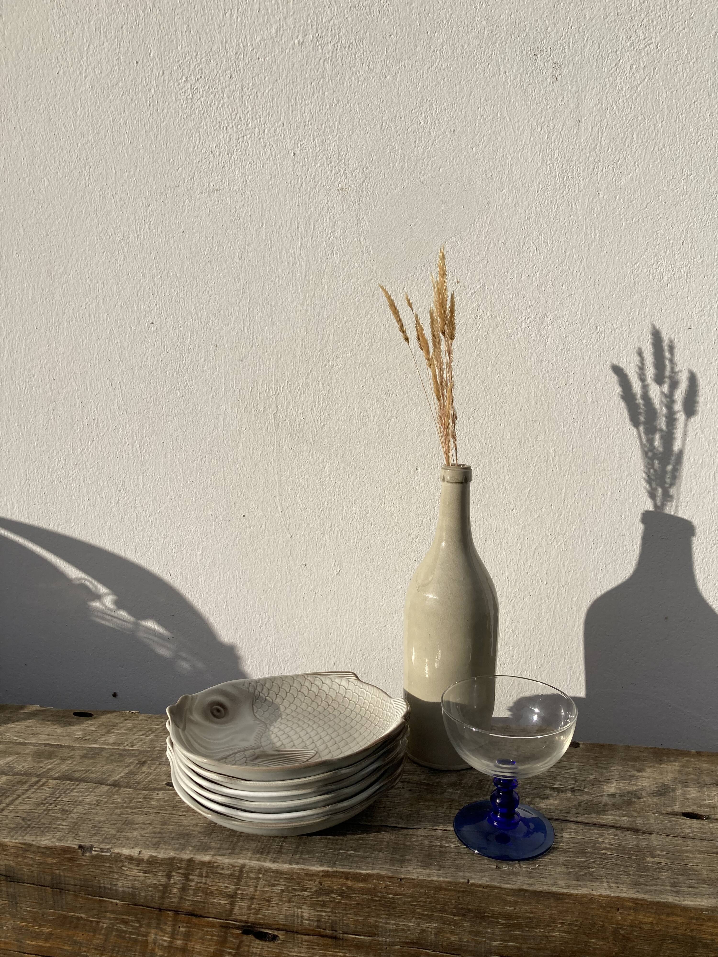 6 flat plates fish in beige ceramic Salins les bains