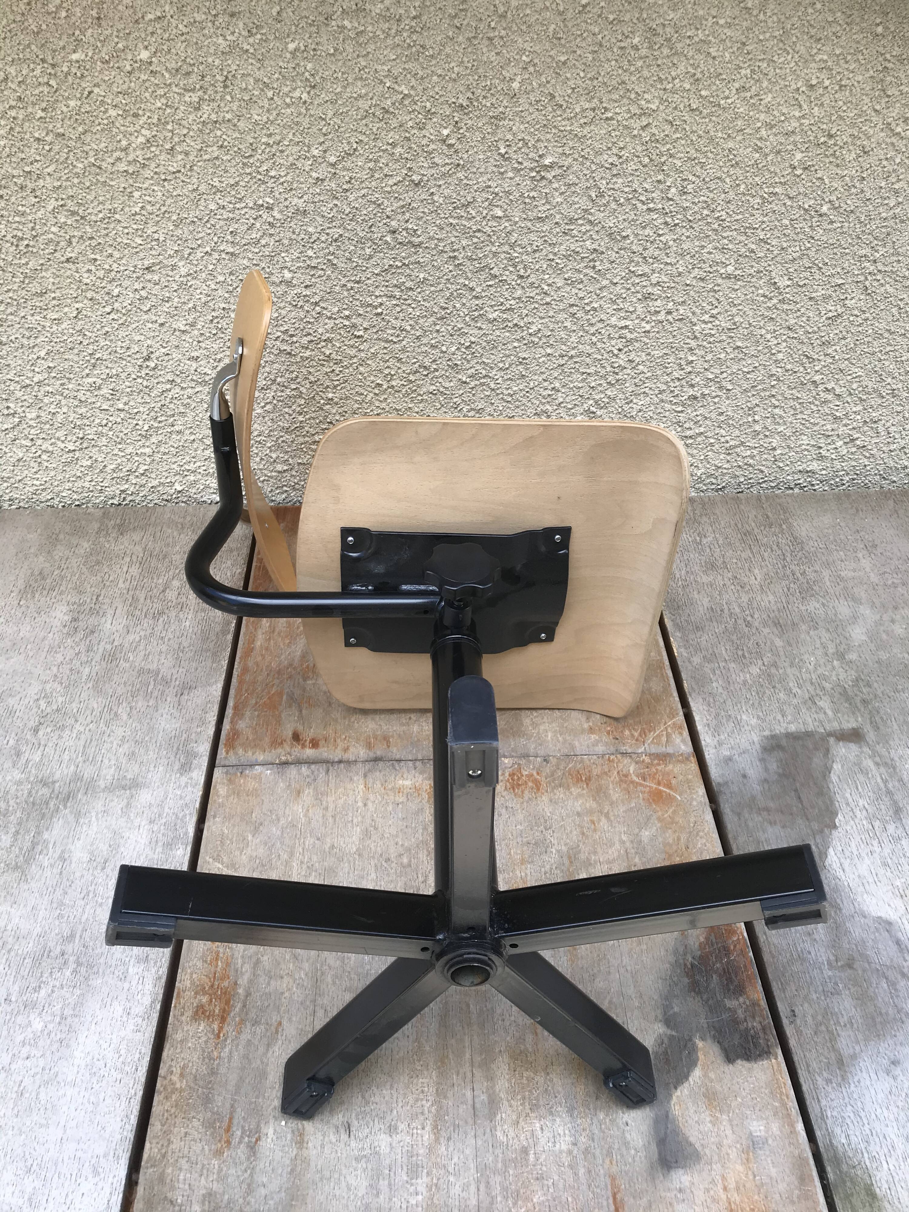 Black metal workshop chair - seated - vintage style adjustable wood file